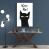 tableau chat mignon mur bleu 1.webp