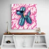 tableau chien ballon mur blanc