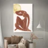 tableau minimaliste femme soleil dore portrait 2 3 3.webp